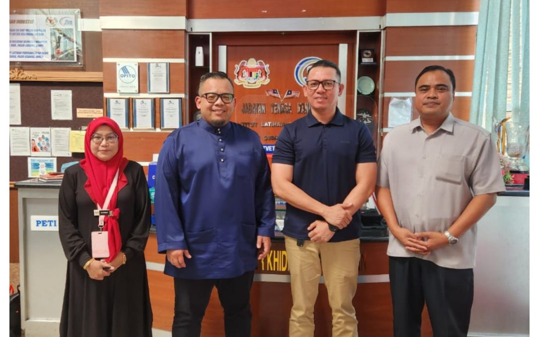 LAWATAN SAMTEC ASIA PACIFIC (M) SDN. BHD. KE ADTEC JTM KAMPUS PG.